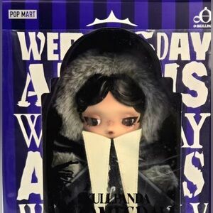 New in Box POP MART SKULLPANDA × Wednesday Nevermore Academy Uniform Version